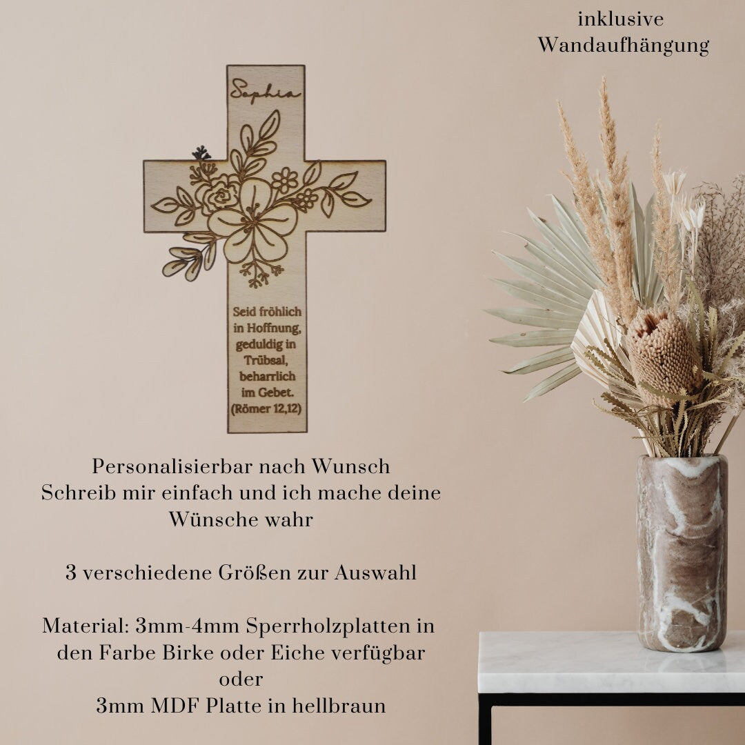 Personalisiertes, graviertes Kreuz aus Holz, perfekt zur Taufe oder zur Geburt
