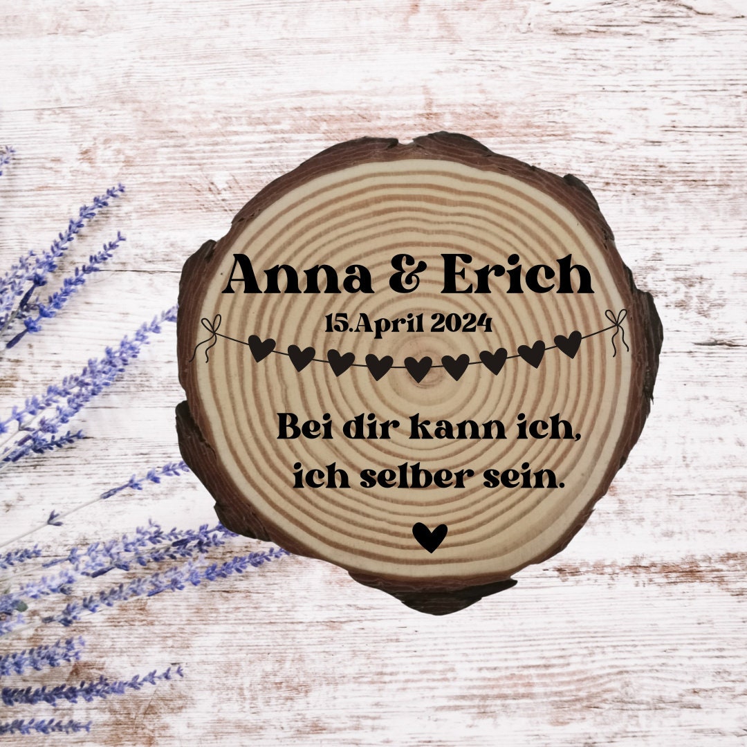Personalisierte Naturholzscheibe aus Kiefernholz für Hochzeit, Gastgeschenk, für Paare zu Weihnachten, Gleichgeschlechtliche Ehepaare