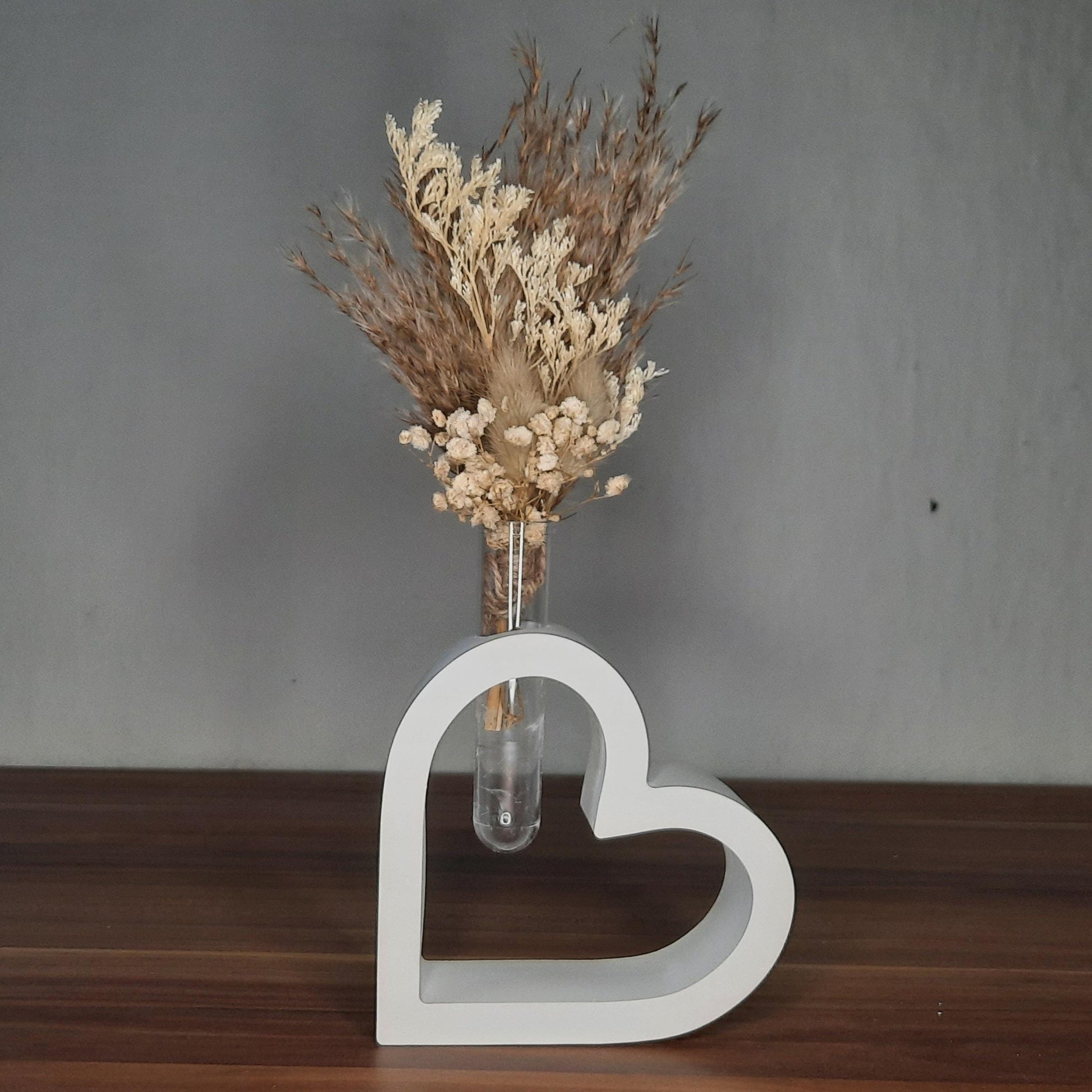 Vase in Herzform mit Trockenblumen, Valentinstag, Muttertag, Geschenkset, Kleinigkeit, Geschenkideen, Oma, Ostern