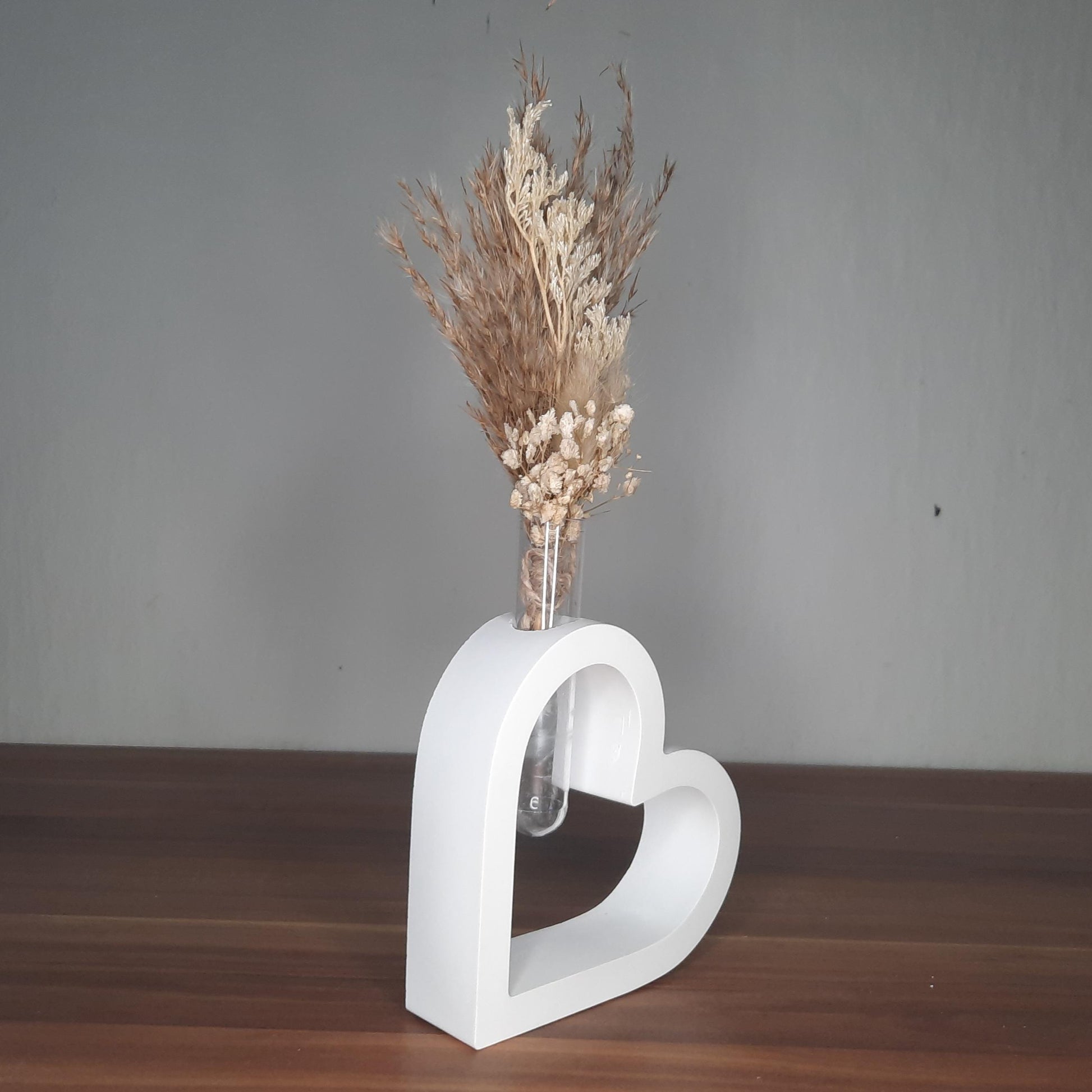 Vase in Herzform mit Trockenblumen, Valentinstag, Muttertag, Geschenkset, Kleinigkeit, Geschenkideen, Oma, Ostern